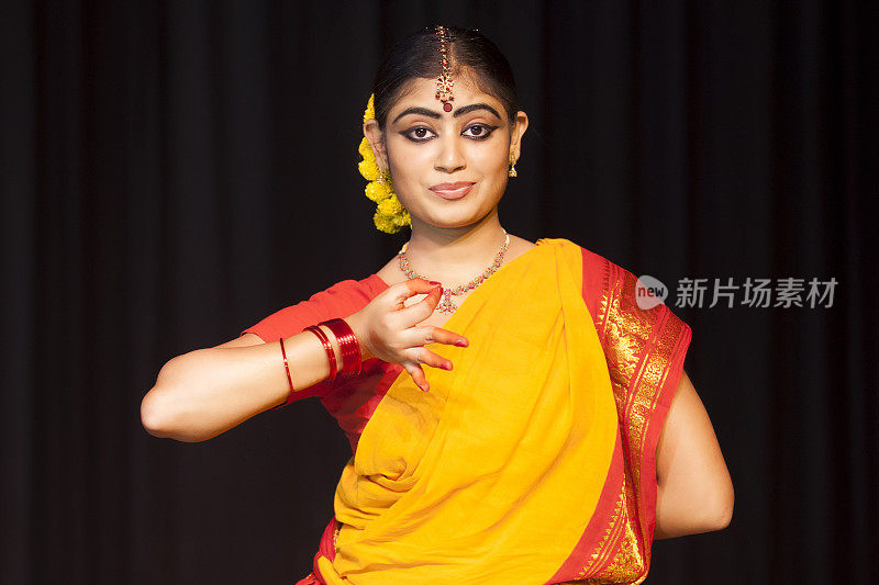 印度古典女舞者Bharata Natyam